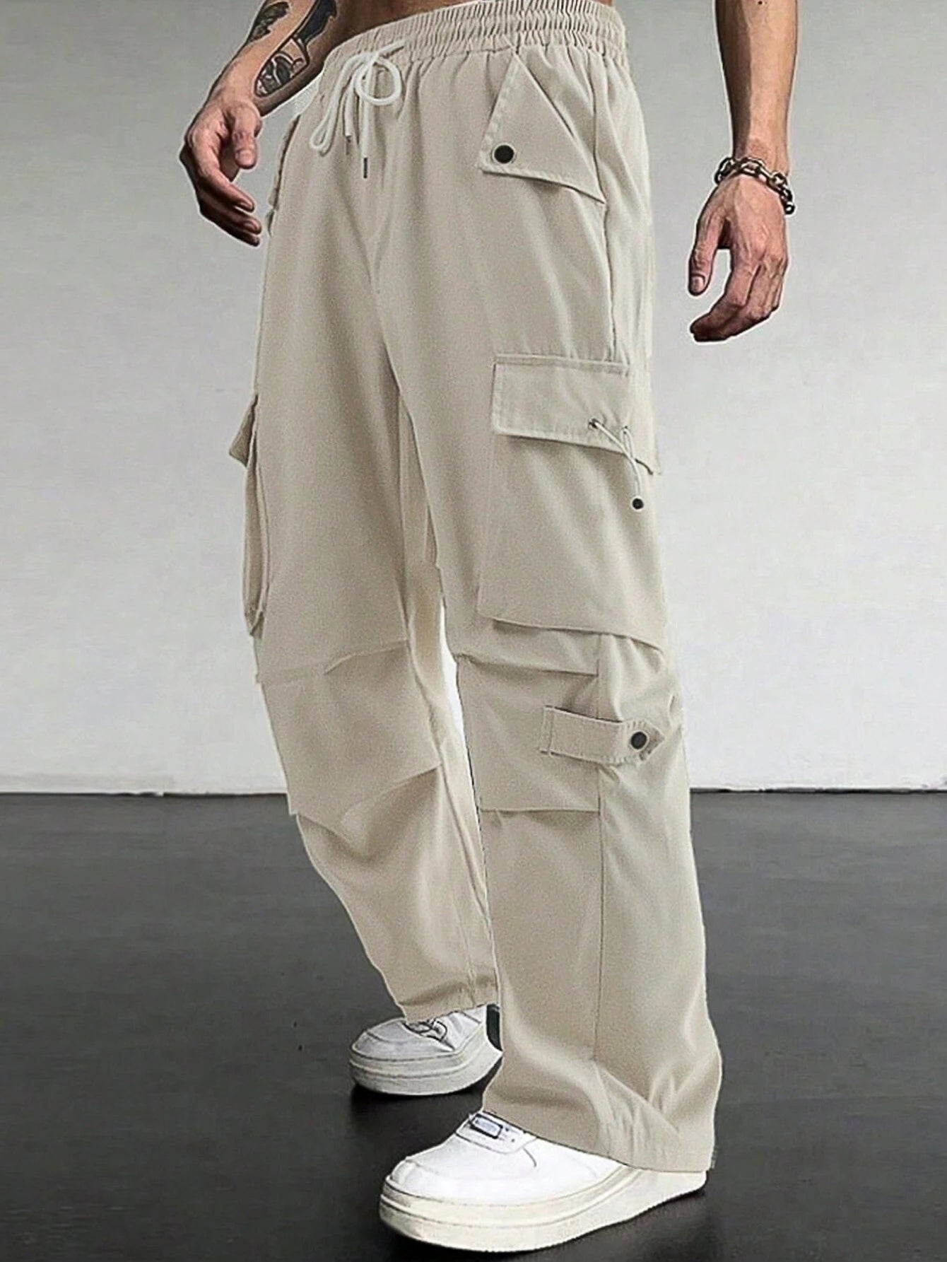 Manfinity EMRG Men'S Flap Pocket Drawstring Waist Cargo Pants Baggy Long Plain Going Out, Back to School